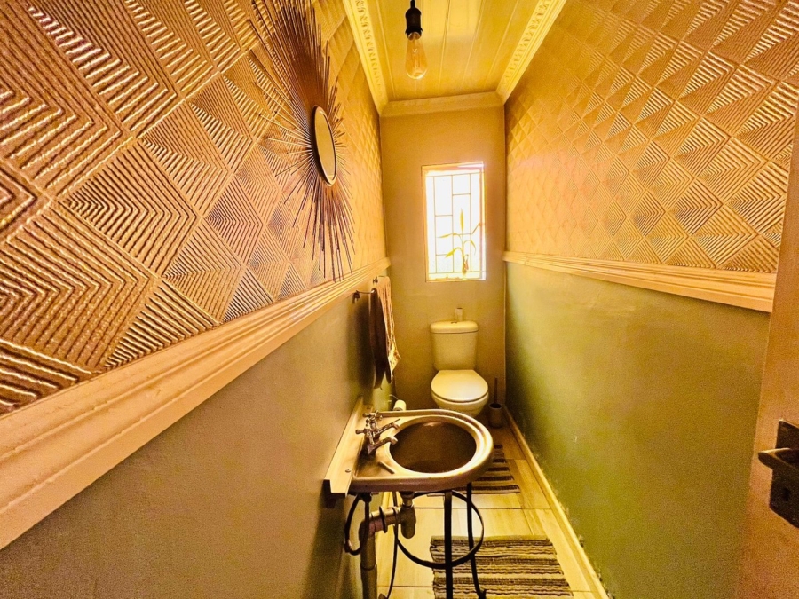 4 Bedroom Property for Sale in Bloemside 3 Free State